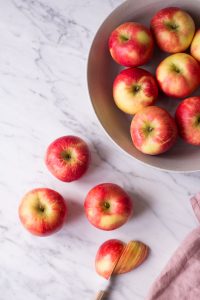 Crunchy Apple Cauliflower Salad with Apple Dressing - plant-based, vegan, gluten free, refined sugar free - heavenlynnhealthy.com