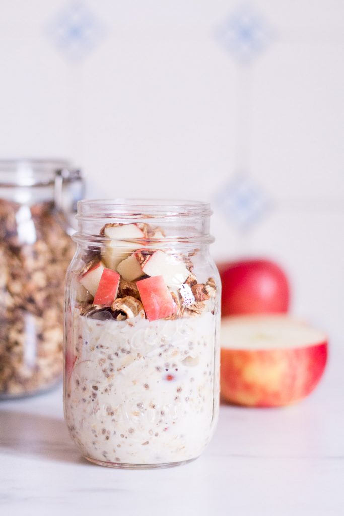 Crunchy apple overnight oats - Heavenlynn Healthy