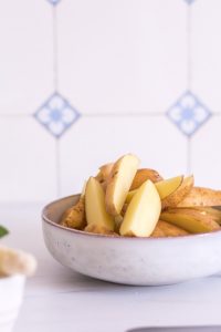 Quick oven-roasted asparagus with lemon pesto - 30 minute dinner - plant-based, vegan, gluten free, refined sugar free - heavenlynnhealthy.com