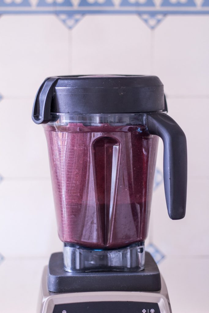 The ultimate blueberry power smoothie - plant-based, vegan, gluten free, refined sugar free - heavenlynnhealthy.com