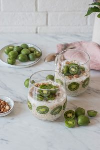 Post-Workout Mini-Kiwi Overnight Oats
