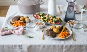 My 2018 healthy Christmas dinner menu - winter kale salad, lentil patties, hassleback vegetables and mini crumbles - plant-based, vegan, gluten free, refined sugar free - heavenlynnhealthy.com