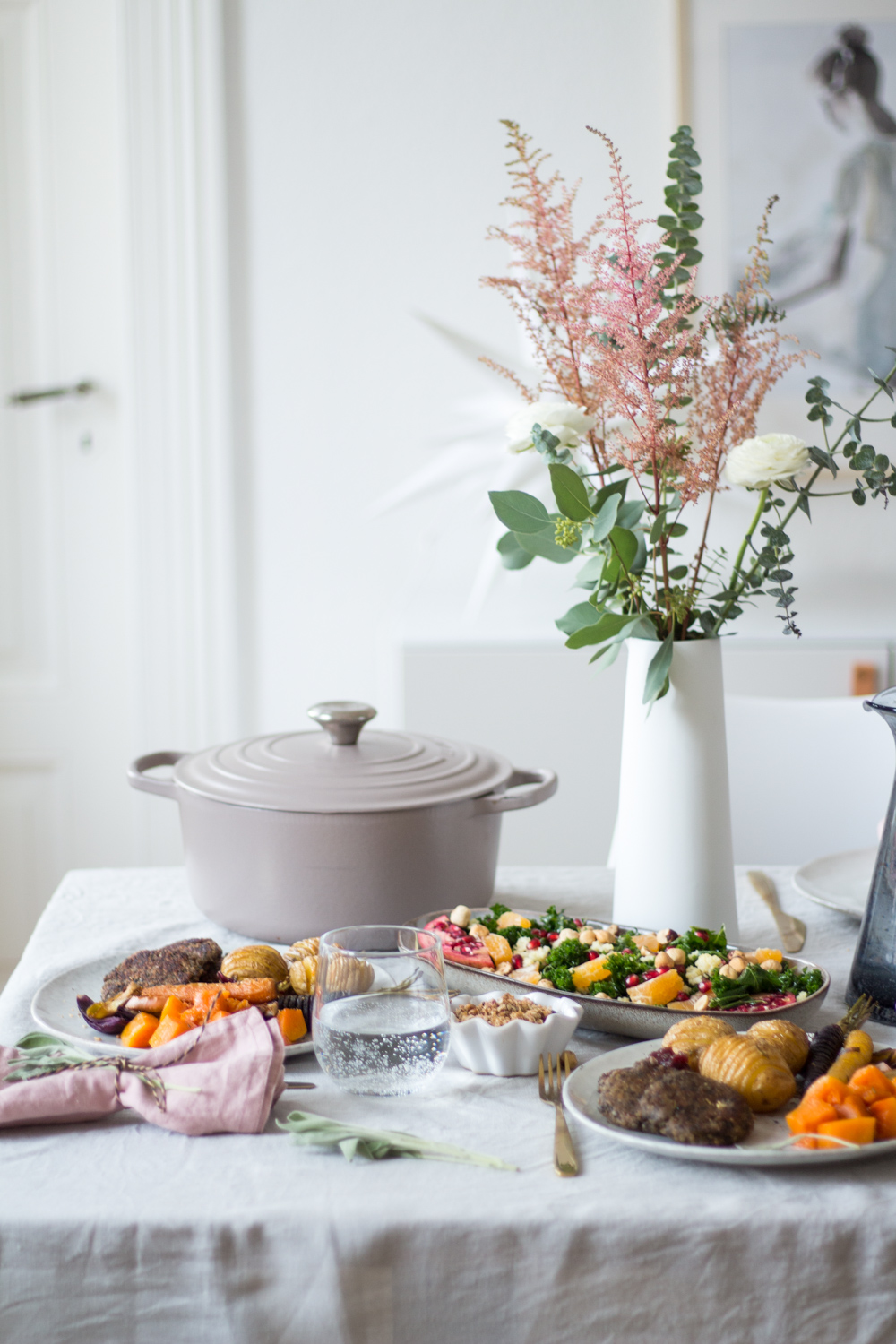 My 2018 healthy Christmas dinner menu - winter kale salad, lentil patties, hassleback vegetables and mini crumbles - plant-based, vegan, gluten free, refined sugar free - heavenlynnhealthy.com