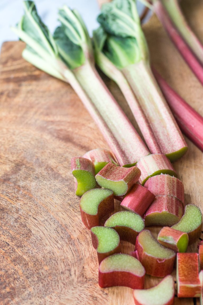 How to cook rhubarb + quick rhubarb compote Heavenlynn Healthy